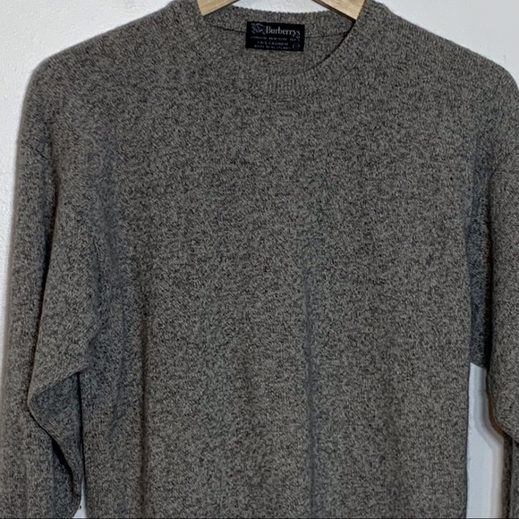 EUC Burberrys 100% Cashmere Sweater - Picture 2 of 5